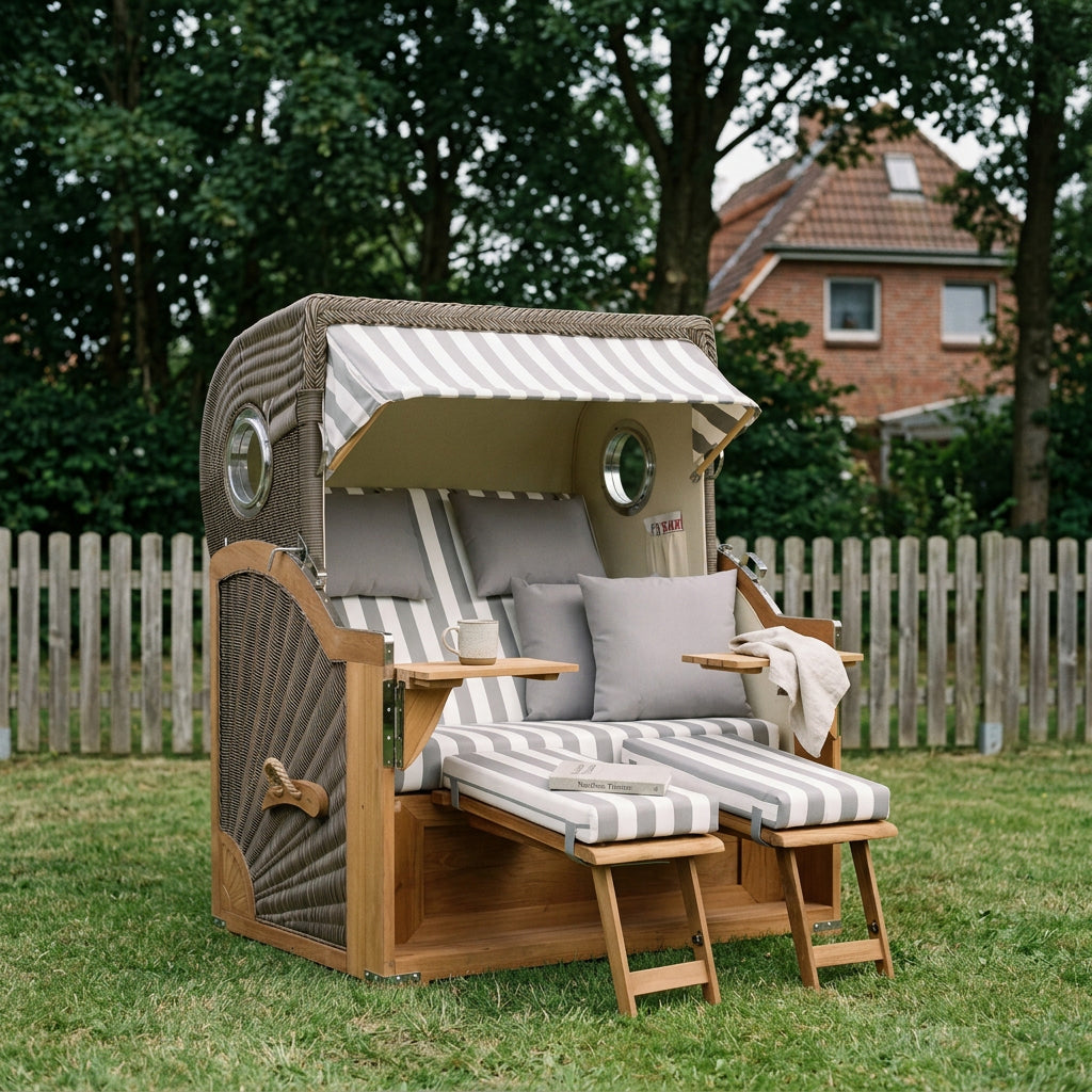 Strandkorb Baltikum 2-Sitzer aus Teak und Polyrattan in Grau mit Bullauge