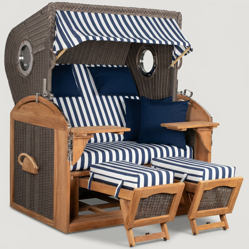 Strandkorb Schillig XL aus Teakholz und Polyrattan mit Bullauge in Navy-Weiß