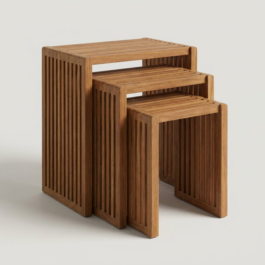 Beistelltische 3er Set aus massivem Teakholz mit Lamellendesign