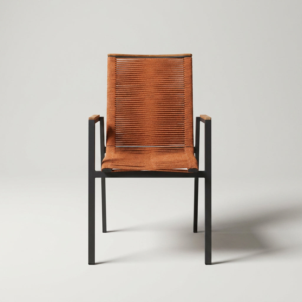 Stapelstuhl Alicante Terracotta und Teakarmlehnen