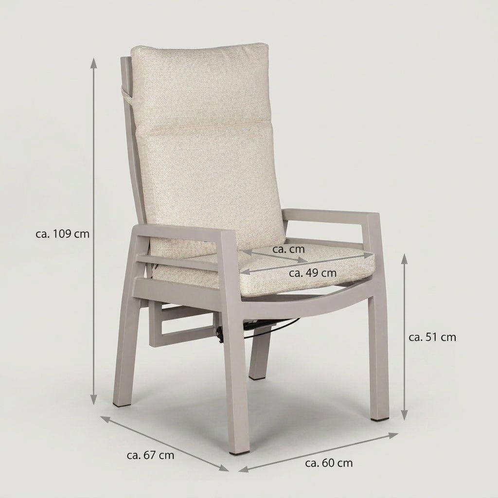Relaxsessel Sevilla aus Aluminium mit Teakarmlehnen inkl. Kissen in Hellgrau